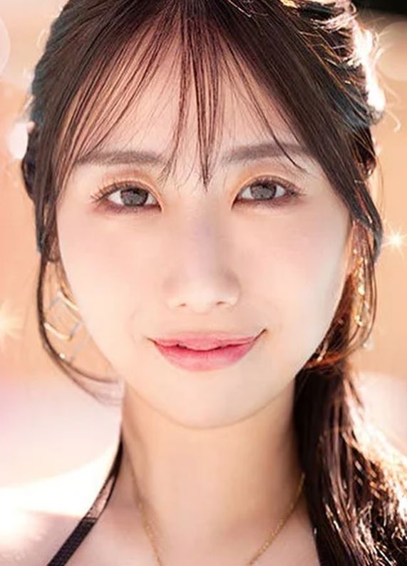 葉山美里亞