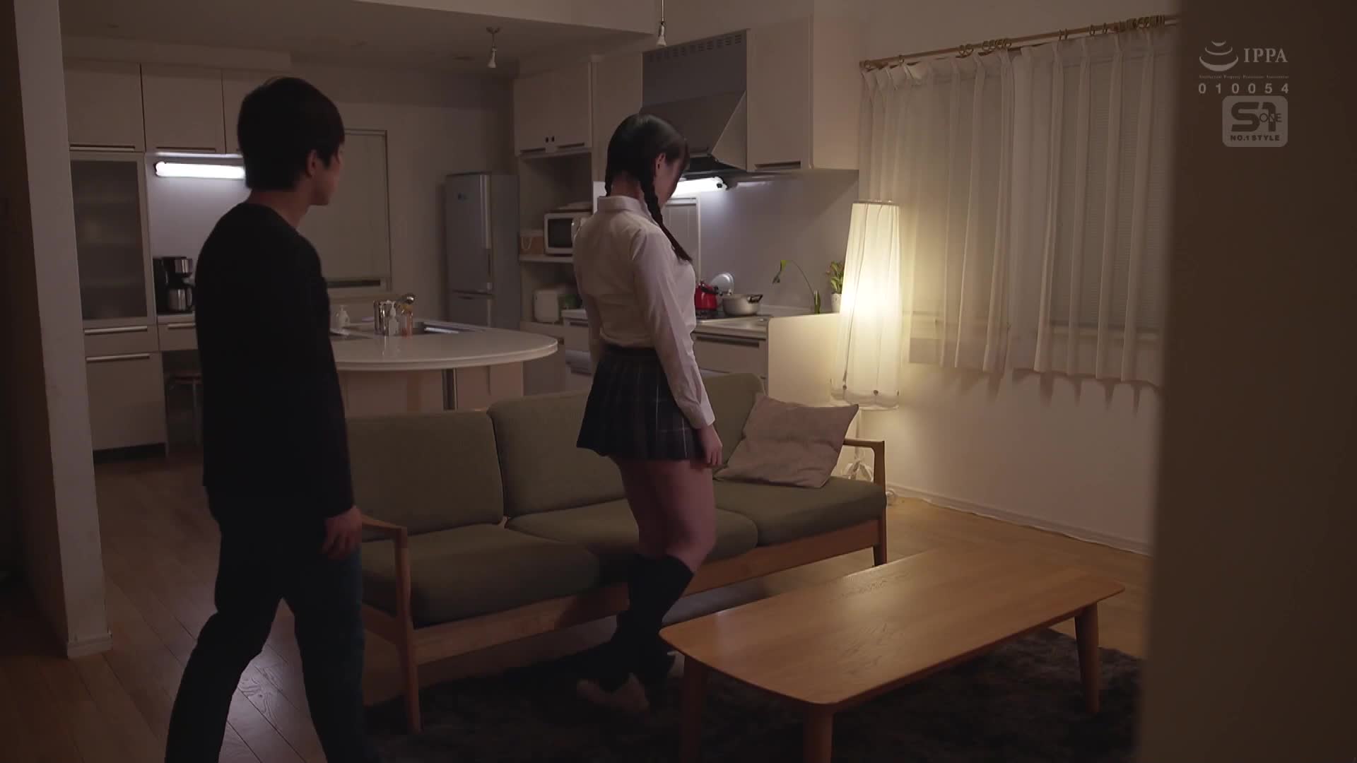 她太容易被壓倒了，我偷偷地和她的巨乳妹妹做愛，讓她對我的陰莖上癮，最終讓她變成敏感且早洩的體質。乃坂日和 - AV大平台 - 中文字幕，成人影片，AV，國產，線上看