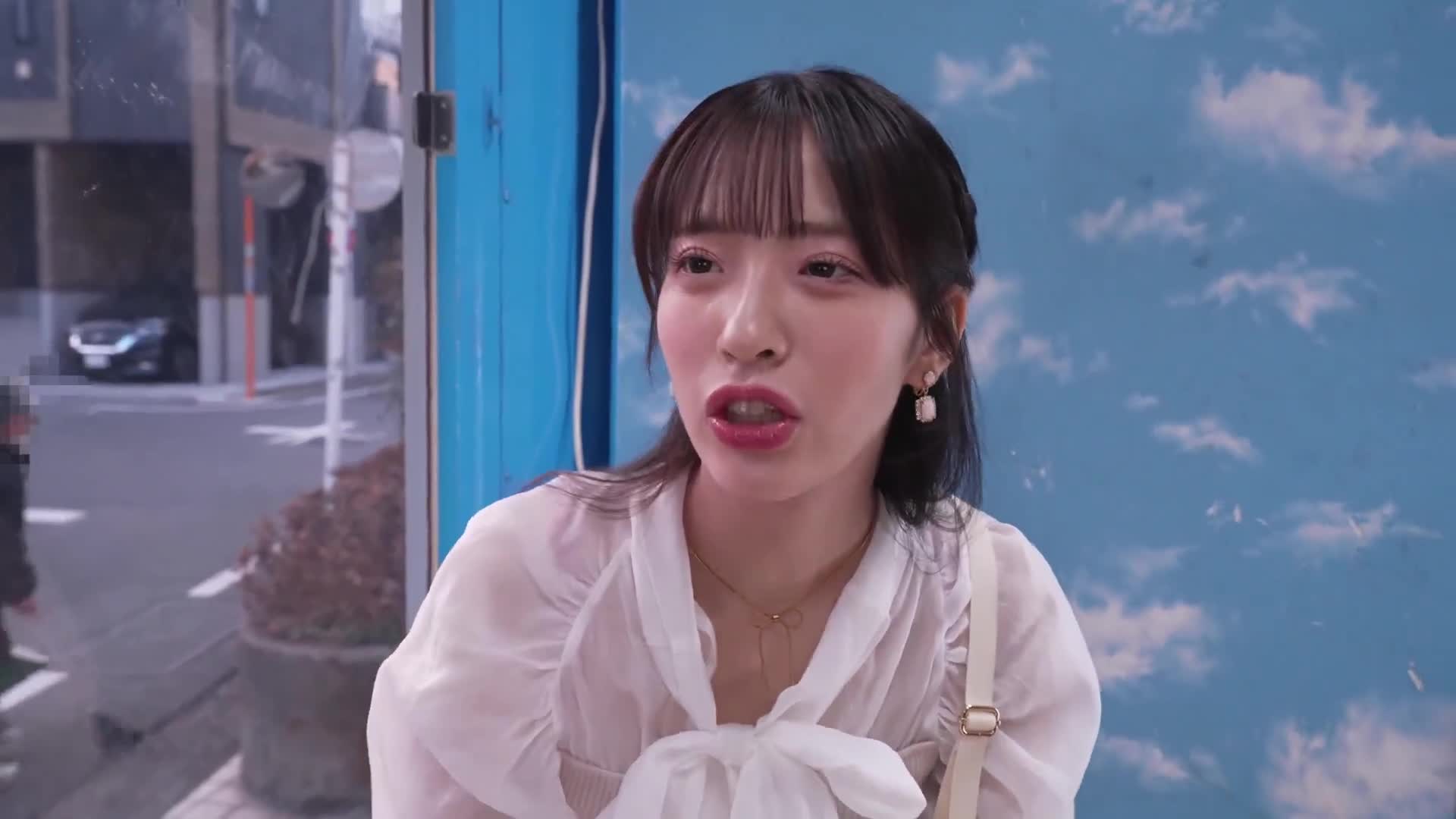 魔術鏡號硬派：街上走著的女大學生用高腰的食蟲褲保護陰茎！高腰防禦隊對抗挑戰！多次摩擦陰蒂濕潤並感到羞恥！鬆軟的陰道被大陰莖立即插入的懲罰遊戲！！ - AV大平台 - 中文字幕，成人影片，AV，國產，線上看