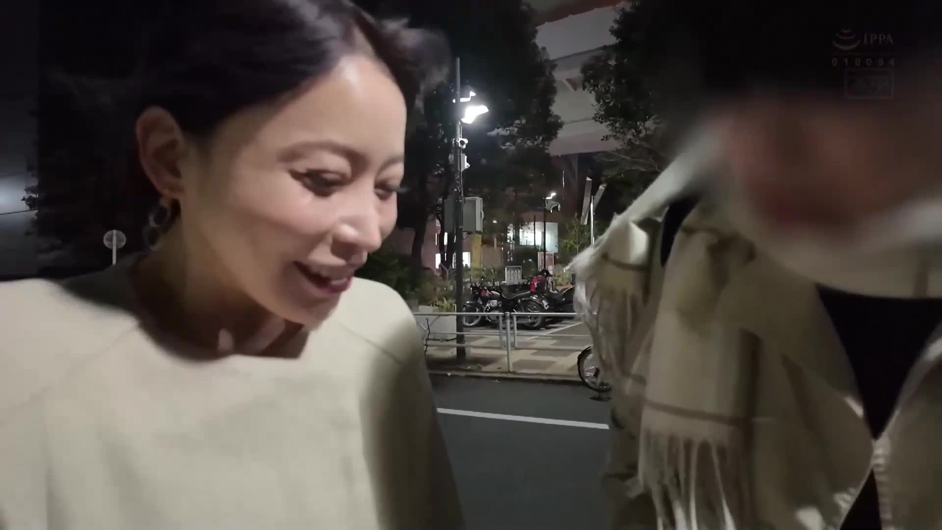 突擊！在街角搭訕素人！嘿嘿，那位哥哥，如果你能忍受我真心的淫蕩口交十分鐘，要不要來玩最棒的射精遊戲，體驗極致中出的泡泡浴？七瀨愛麗絲 - AV大平台 - 中文字幕，成人影片，AV，國產，線上看