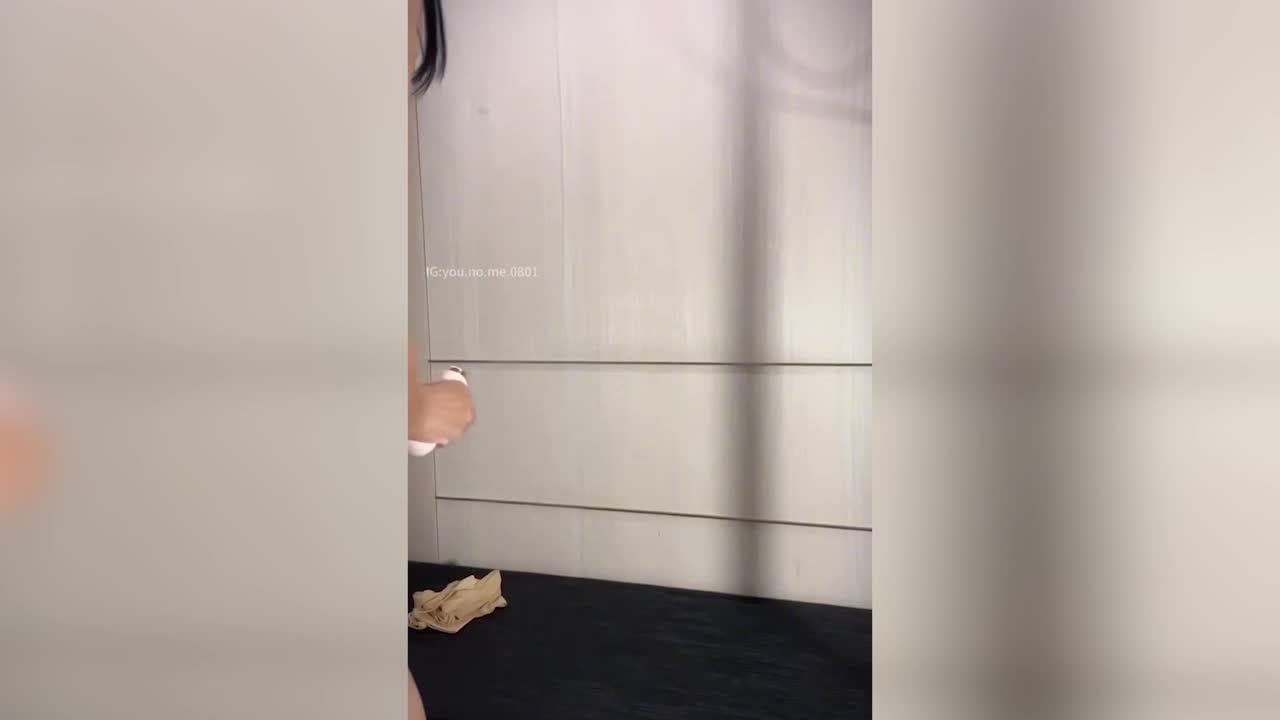 臺灣知名女網紅！公共廁所露出野戰 cosplay無套最 新付費訂閱視頻福利 -2 - AV大平台 - 中文字幕，成人影片，AV，國產，線上看