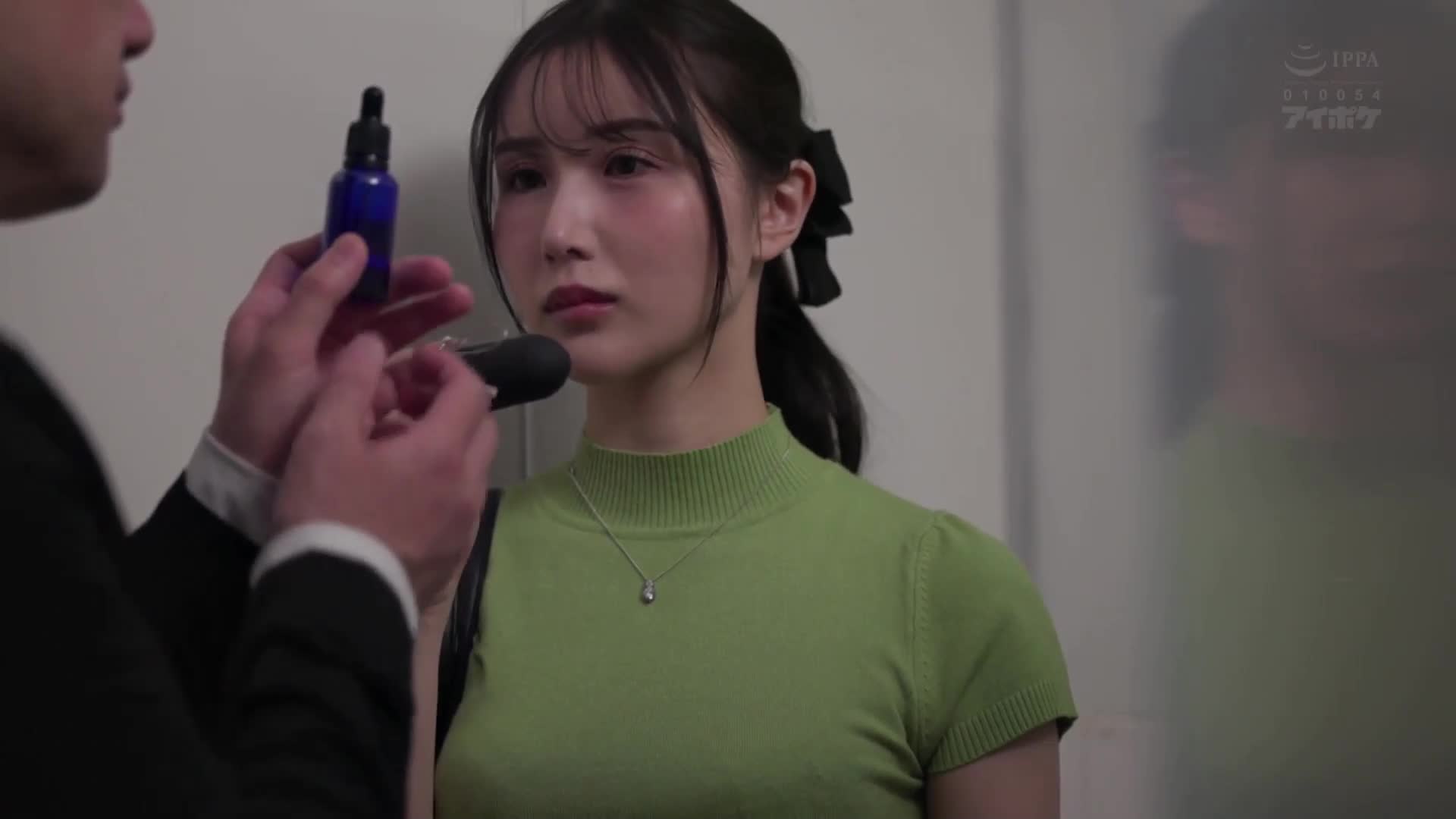 [AI解碼版] 即使是工作能力出色的美麗職業女性，也無法抗拒媚藥潮吹淫蕩的快感。藤咲舞 - AV大平台 - 中文字幕，成人影片，AV，國產，線上看