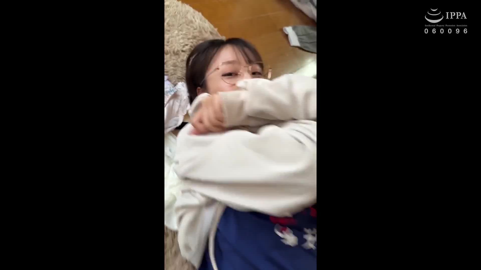 拒絕工作卻樂此不疲地愛愛的喪女宅女，自稱幫忙家務還住在父母家裡，整天窩在家裡樂不思蜀做愛，中出無數哈哈 - AV大平台 - 中文字幕，成人影片，AV，國產，線上看