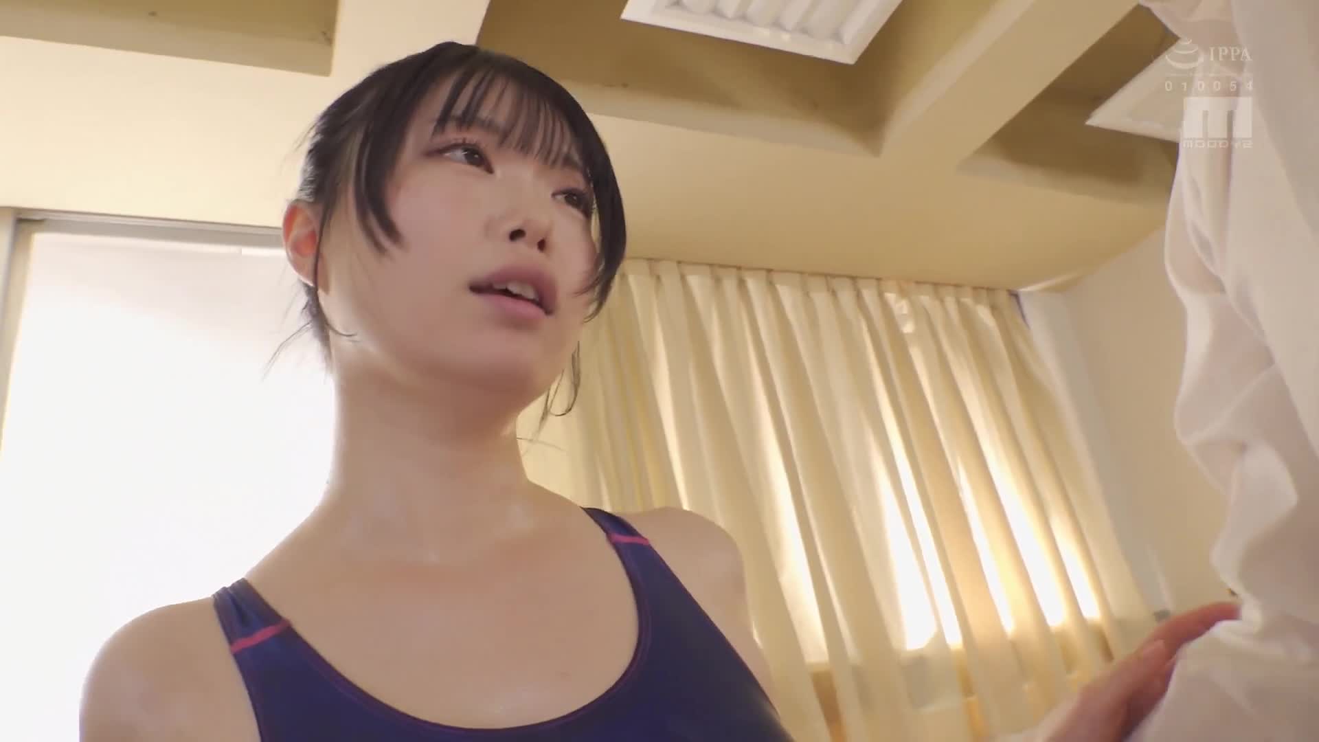 真面目無口的幼馴染以害羞誘惑的短裙讓我全力吸引，看著我興奮地扭動著，她的陰部濕潤並流著淫水！奥井千晴 - AV大平台 - 中文字幕，成人影片，AV，國產，線上看